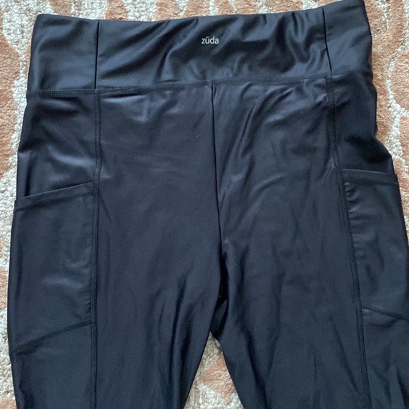 American Eagle and Zuda leggings. Daughter wore once! - Picture 7 of 7